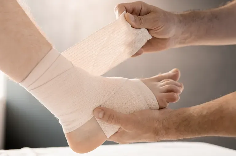 How Long Do You Need to Rest After an Ankle Fracture? | Orthopedic ...