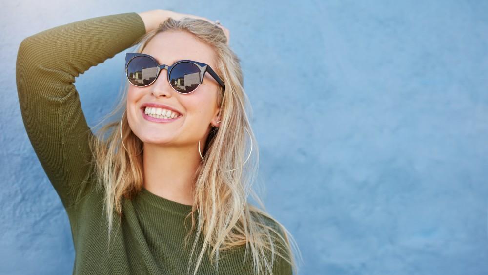 5 Reasons Why You Need to Wear Sunglasses Year-Round